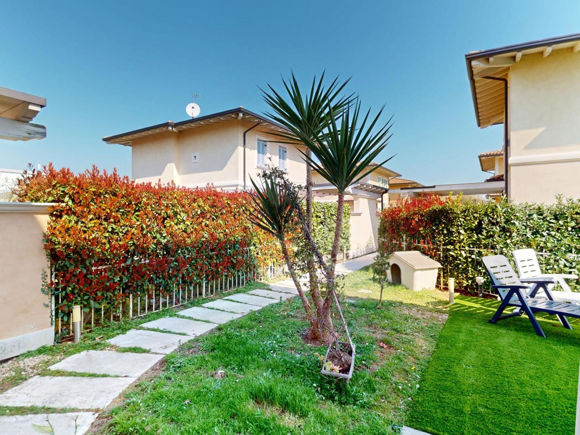 Villa Dolcevita By Bookinggardalake Manerba del Garda Ngoại thất bức ảnh